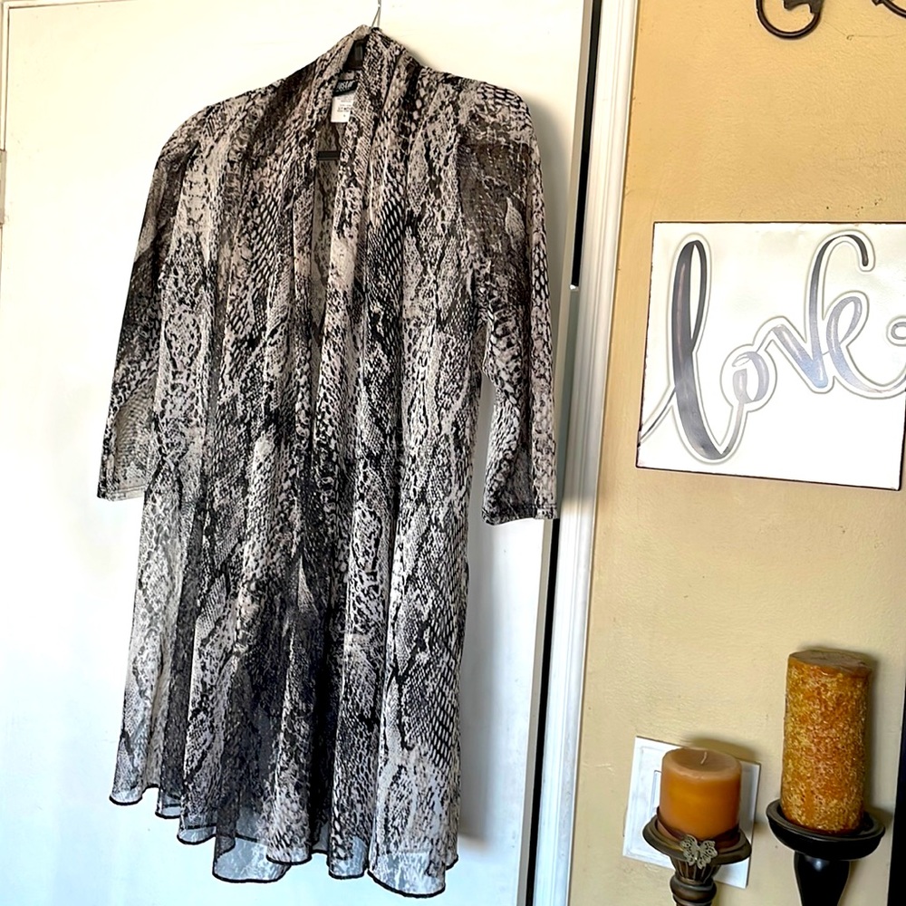 EUC half sleeve snake print kimono/cardigan